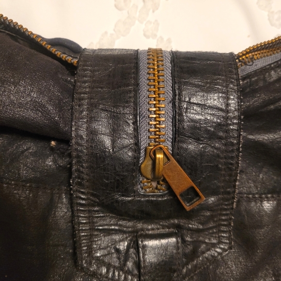 Matt & Nat purse - Picture 3 of 5